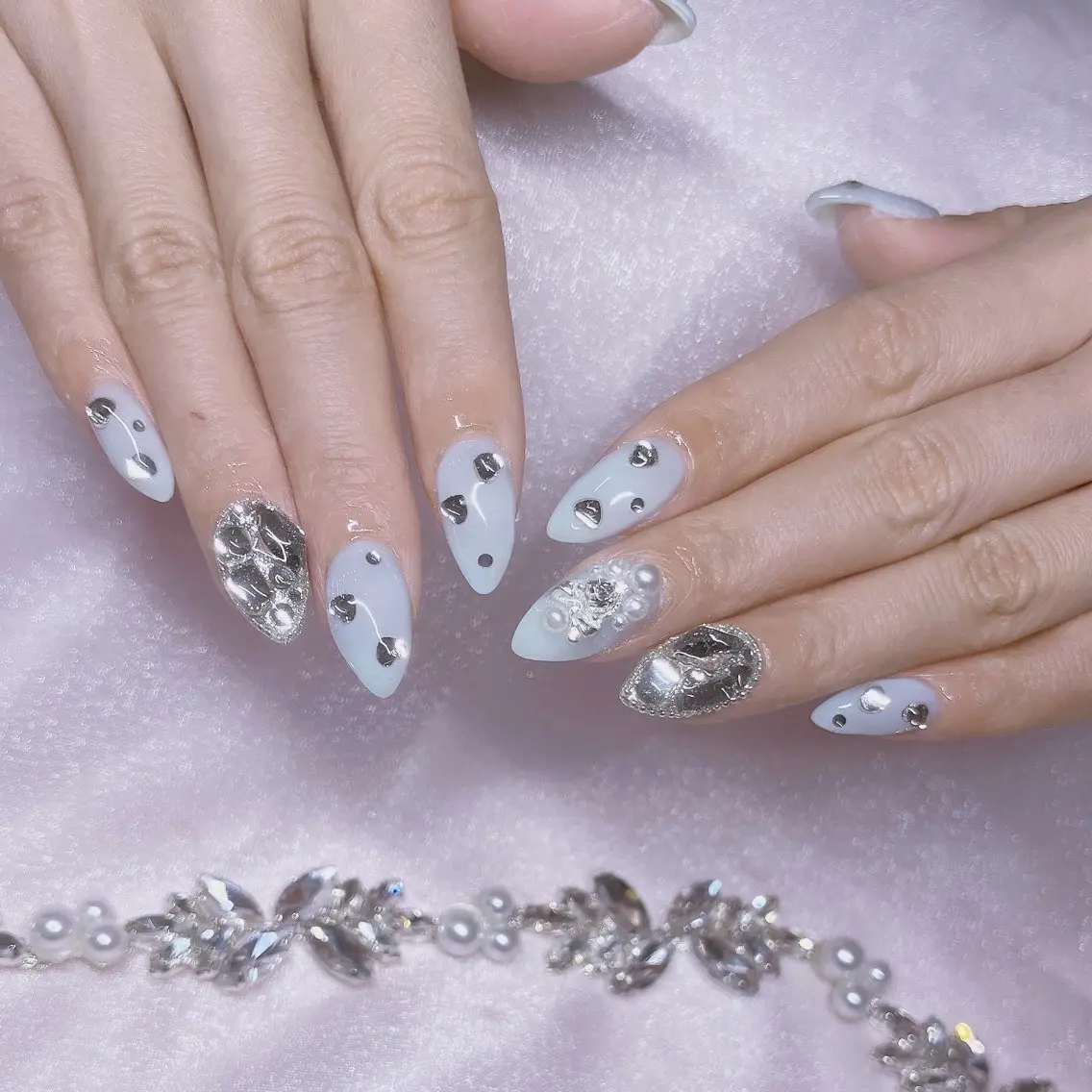ネイル ハンドネイル CARAT カラットのネイルデザイン