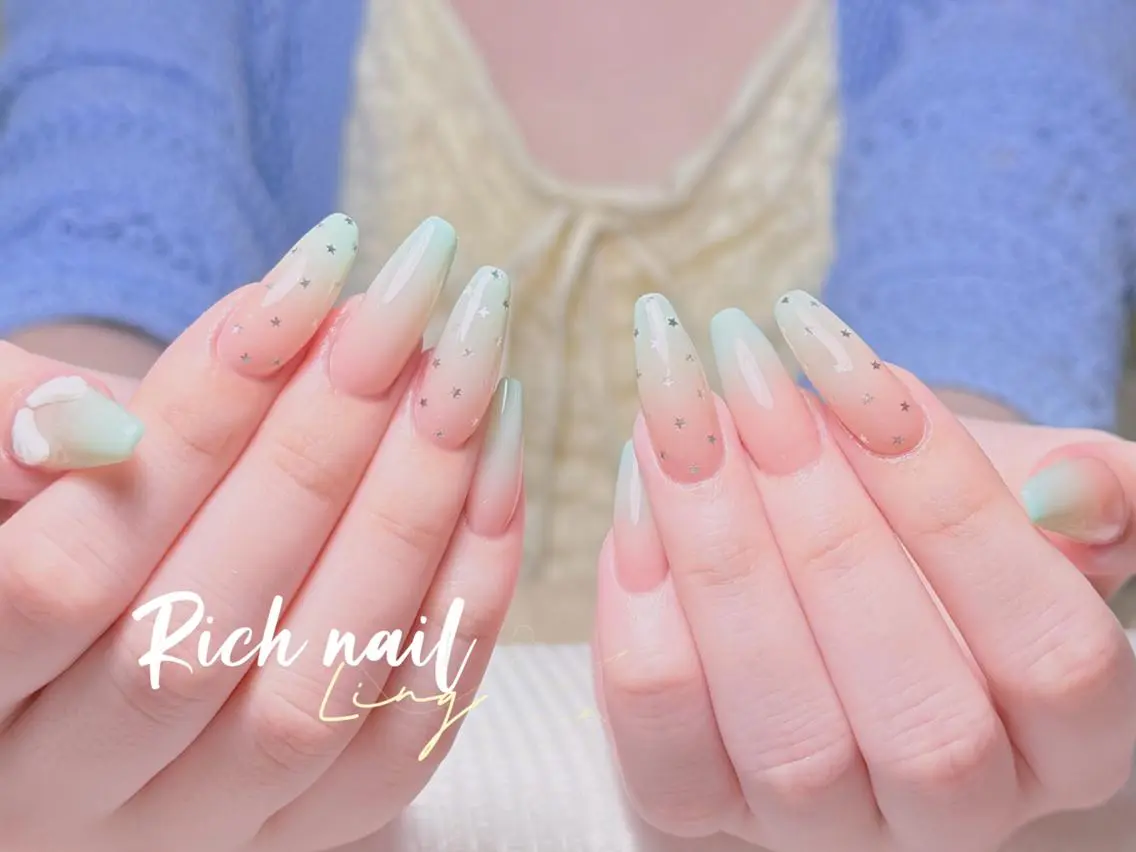 ネイル ハンドネイル ハンドケア Rich Nail 🤲🏻梨央のネイルデザイン