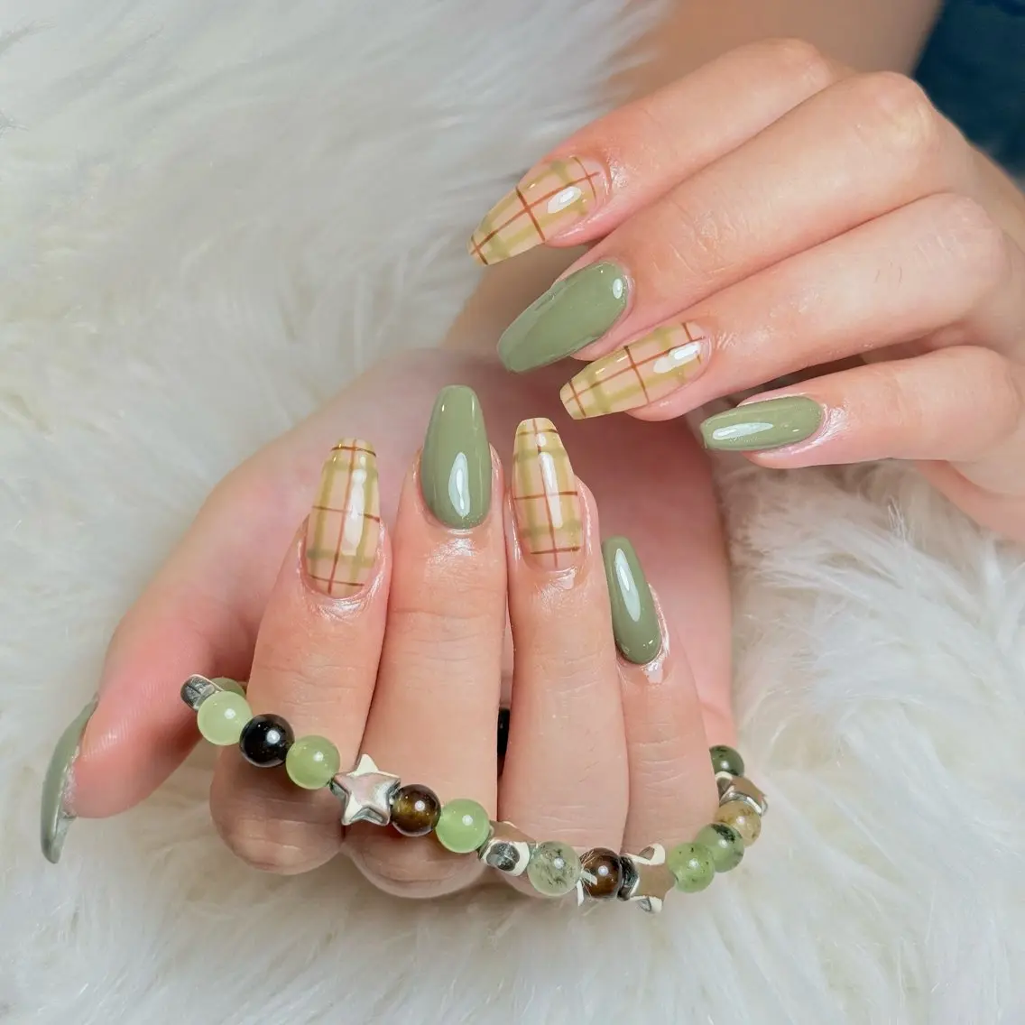 ネイル チークネイル フレンチネイル グラデーション キラキラネイル 韓国ネイル ハンドネイル Risa_ Nailのネイルデザイン