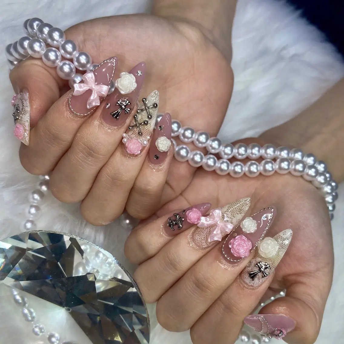 ネイル ayaka ギャルネイル🎀のネイルデザイン