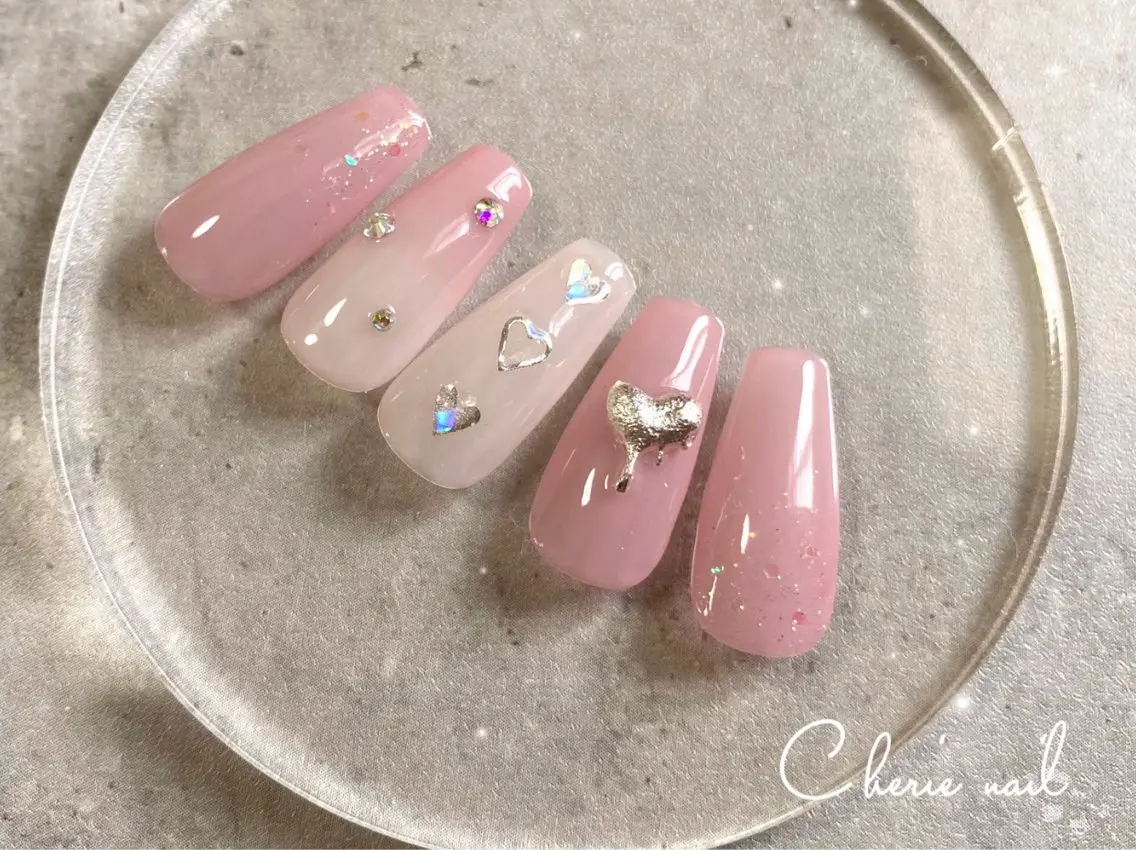 ネイル ジェルネイル グラデーション ハート シルバー ハンドネイル Cherienail yunaのネイルデザイン