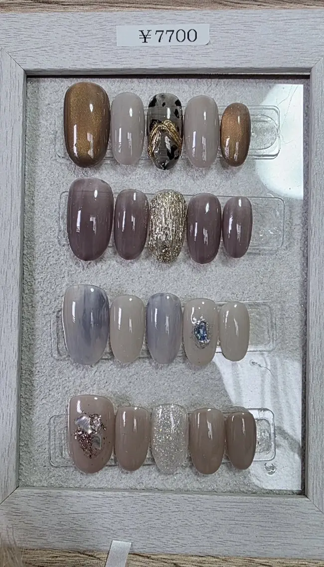 ネイル シンプルネイル Ekaterina Nail Salonのネイルデザイン