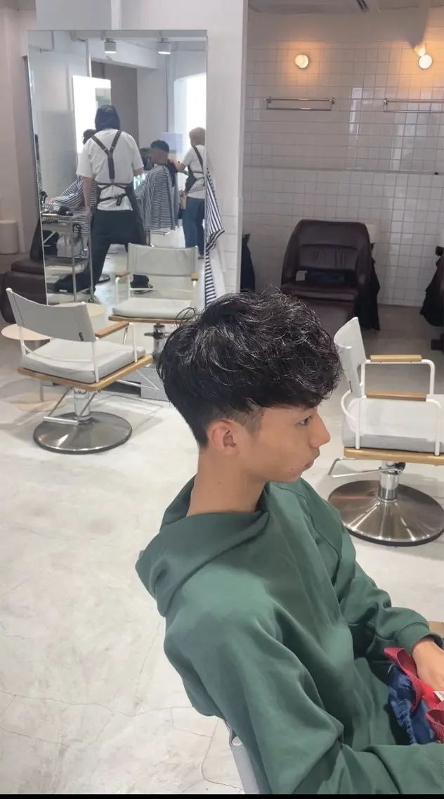 ショート パーマ メンズ スペインカール カット パーマ 🌞メンズパーマ ONOE💈のヘアスタイル