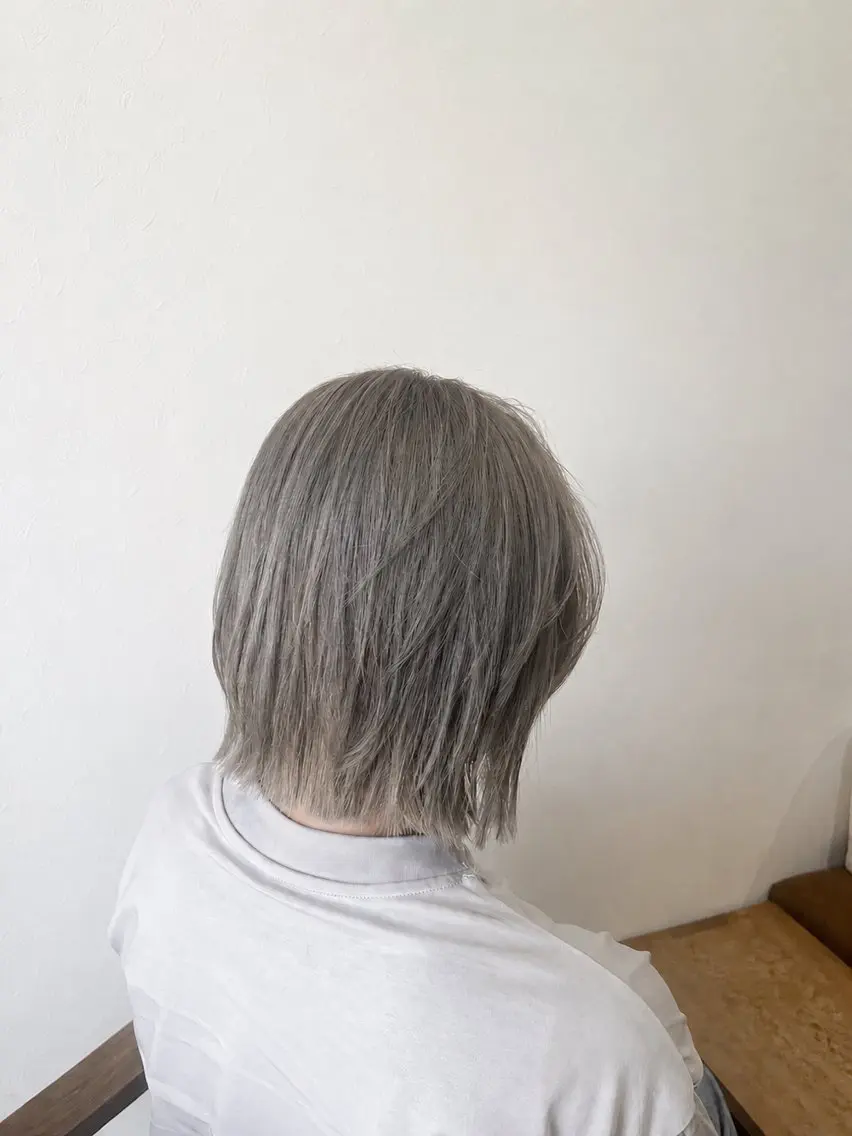 ミディアム ヘアカラー 艶カラー/レイヤー カット🫧あいりのヘアスタイル