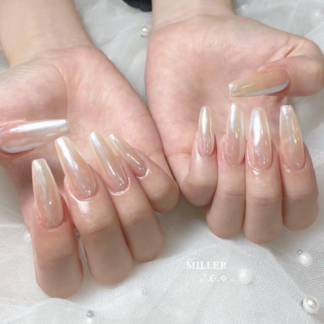 ネイル オーロラネイル ロングネイル ミラーネイル ハンドネイル 🎀FLORANZ 🎀MIKAのネイルデザイン
