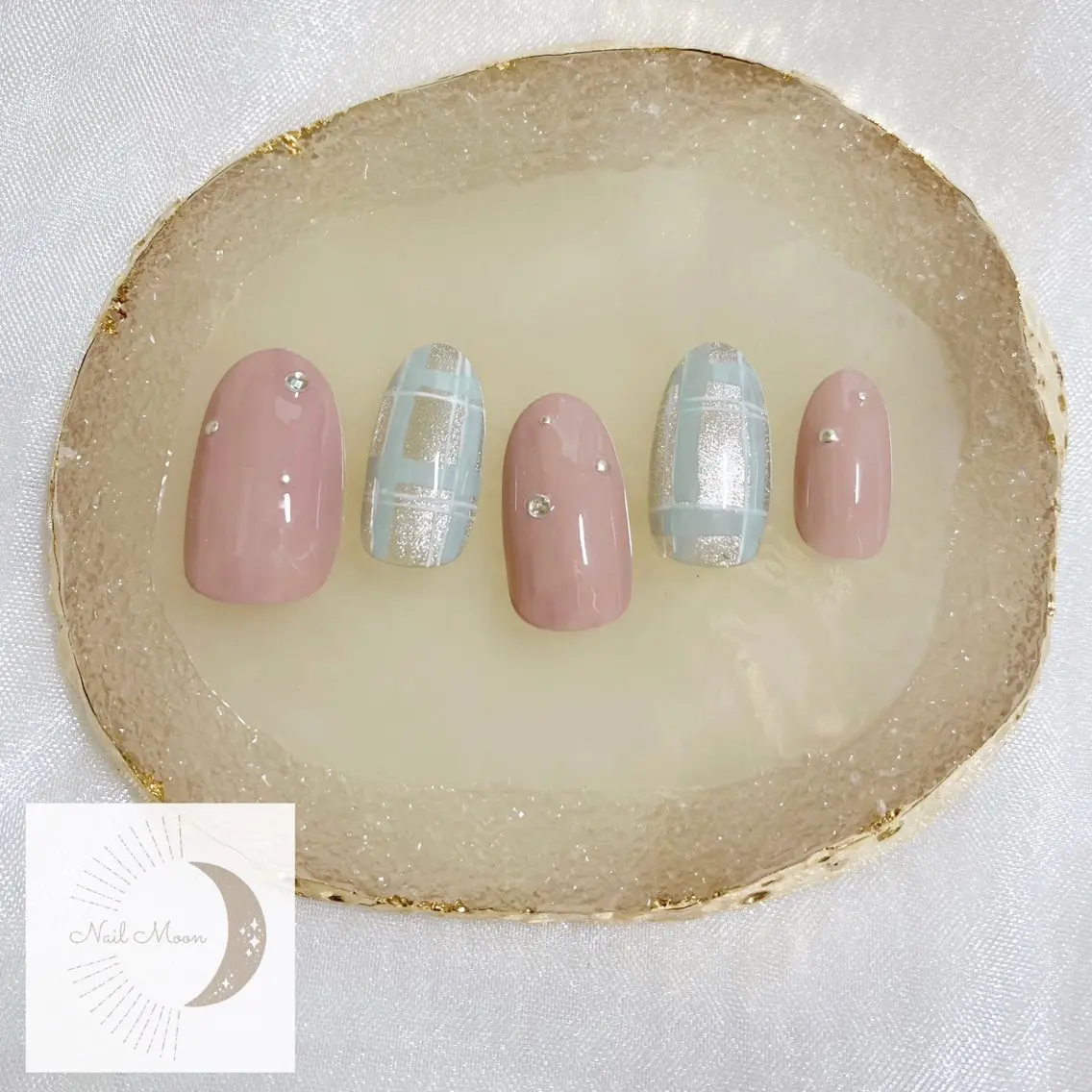 ネイル マグネットネイル 持ち込み ハンドネイル NAIL MOONのネイルデザイン