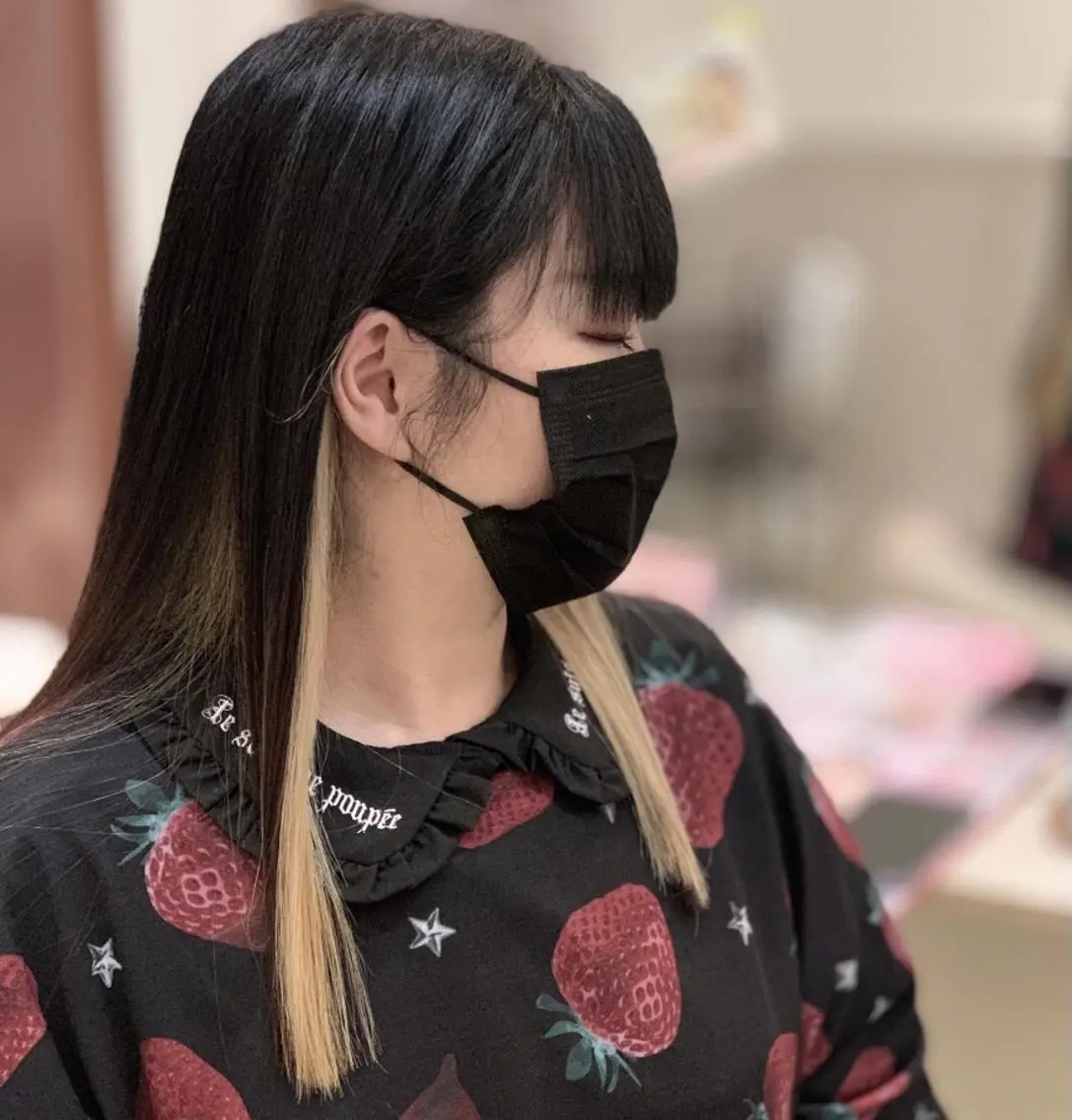 カラー 大西 七海のヘアスタイル