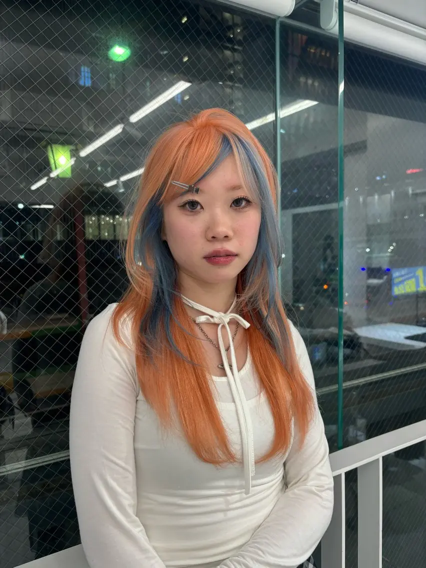 ロング カラー ブルーカラー オレンジ レイヤーカット ヘアカラー 🩶大人韓国ヘア 渋谷/Satsukiのヘアスタイル