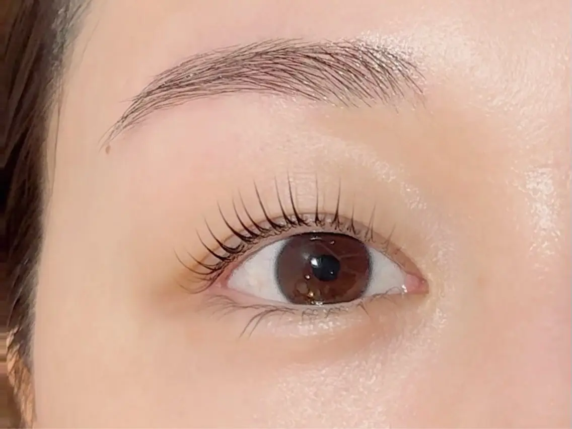 アイブロウ ワックス脱毛 mai  CHION eyelashのマツエク・マツパデザイン