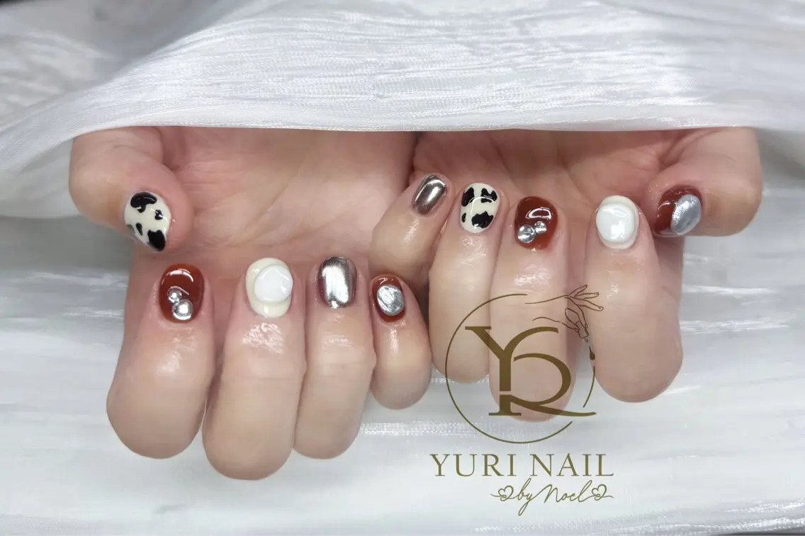 ネイル ハンドネイル フットネイル ハンドケア YURI Nail NARITAのネイルデザイン