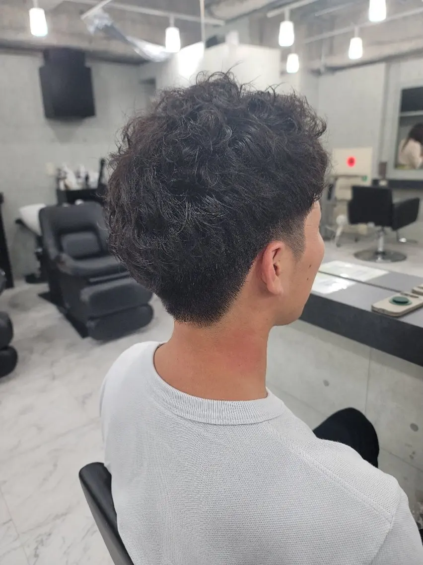 ショート メンズ パーマ ❇️安達 優心❇️ レイヤー/艶髪特化のヘアスタイル