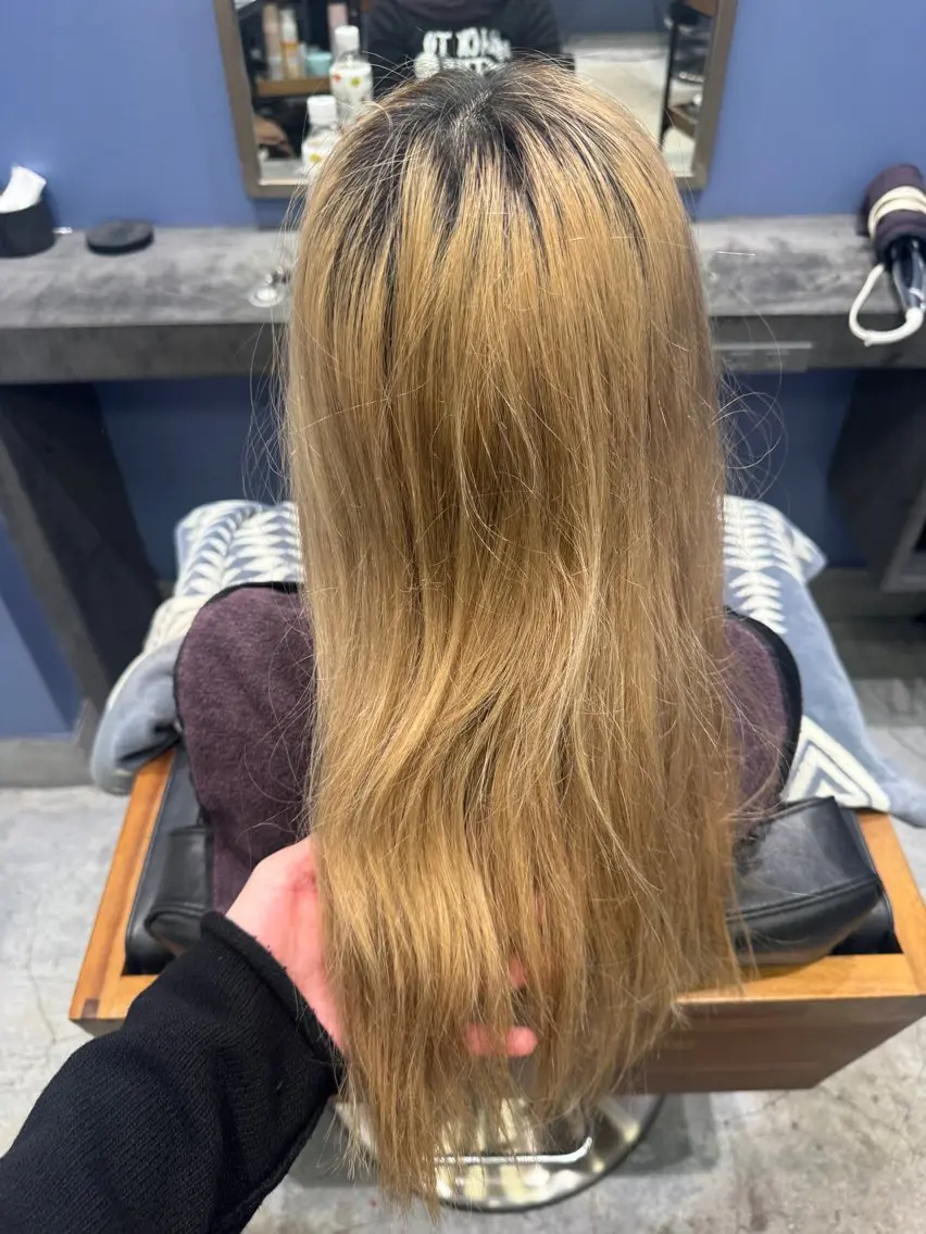 ロング カラー ブリーチ トリートメント カット ヘアカラー トリートメント だいち/ブリーチ/ レイヤーカットのヘアスタイル