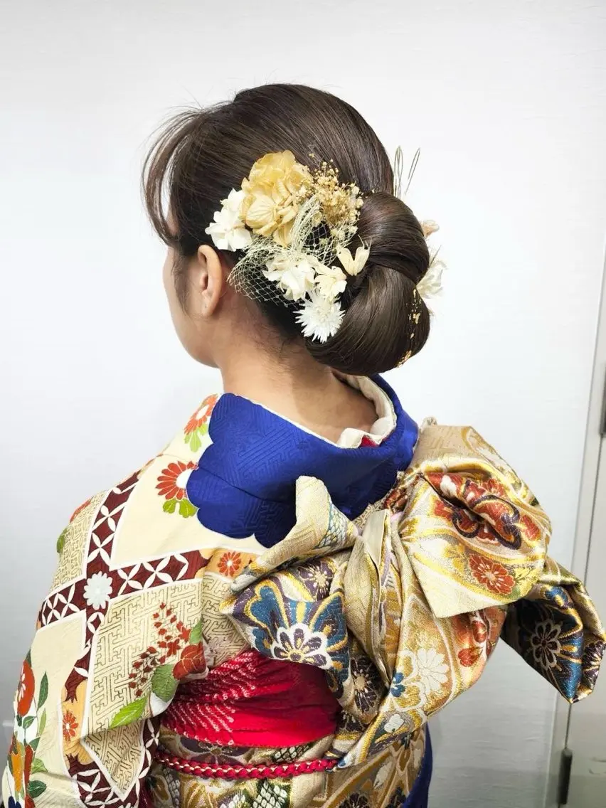 セミロング ヘアアレンジ 髪飾り ヘアセット YUMEYAKATA 五条店のヘアスタイル