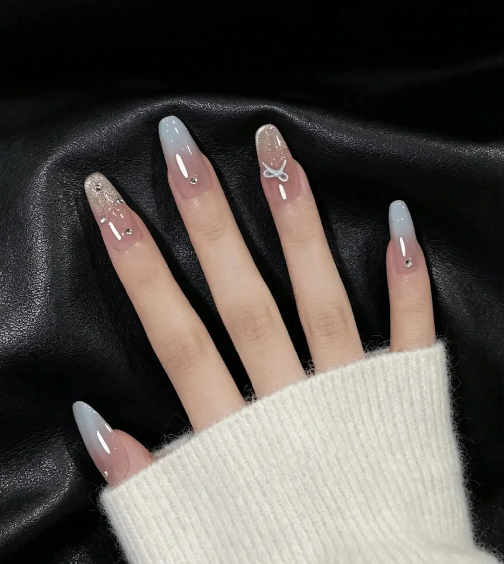 ネイル フレンチネイル キラキラネイル 韓国ネイル シンプルネイル ワンホンネイル ハンドネイル MEI Nailのネイルデザイン