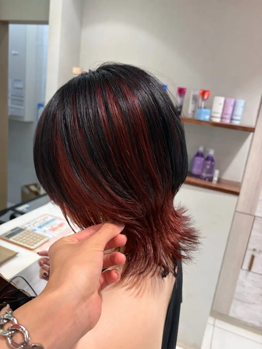 ショート カラー ヘアカラー 伊藤 隆星のヘアスタイル