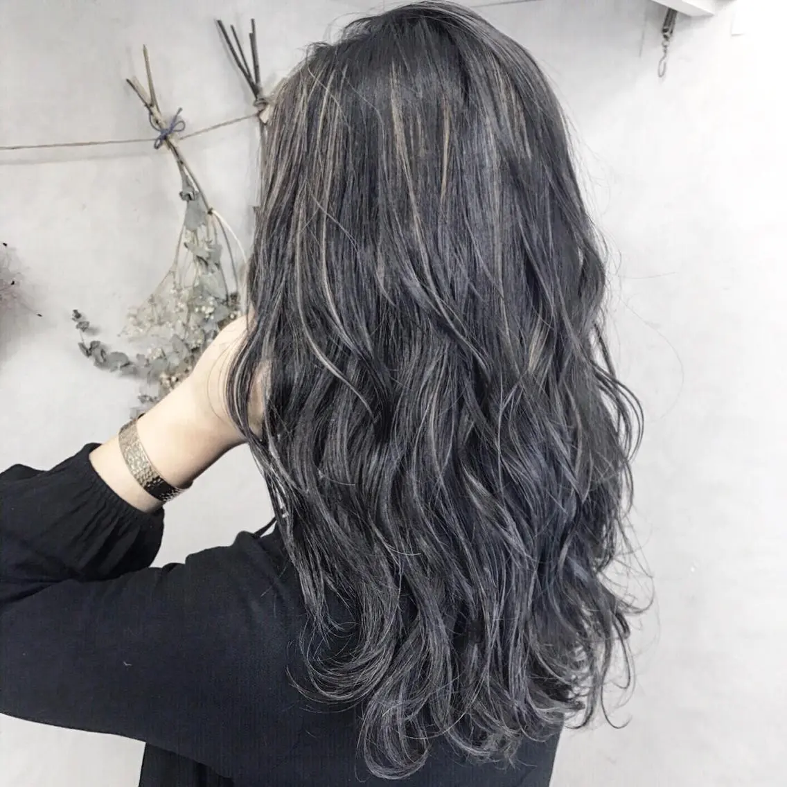 ロング カラー TATSUYA アートディレクターのヘアスタイル