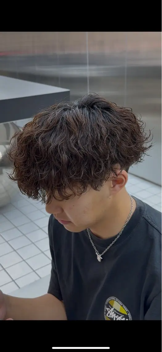ショート パーマ ヘアアレンジ メンズ 波巻きパーマ カット パーマ fifth park 六反穂 龍介のヘアスタイル