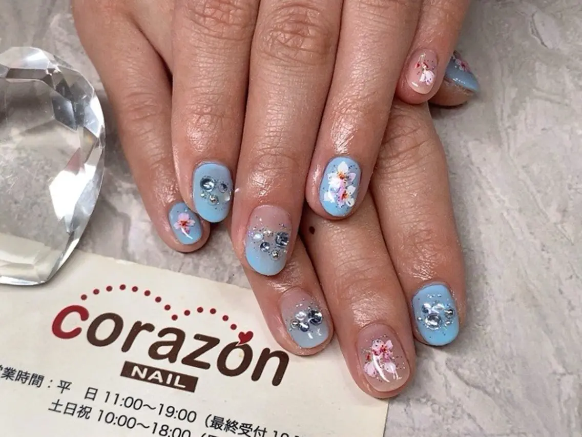 ネイル 桜ネイル 水色 ピンク ストーンネイル ハンドネイル ハンドケア ネイリスト aicoのネイルデザイン