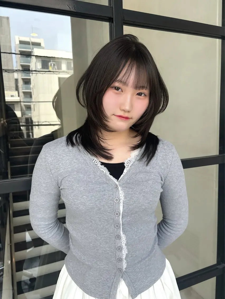 ミディアム ハッシュカット 佐伯 鼓乃美のヘアスタイル