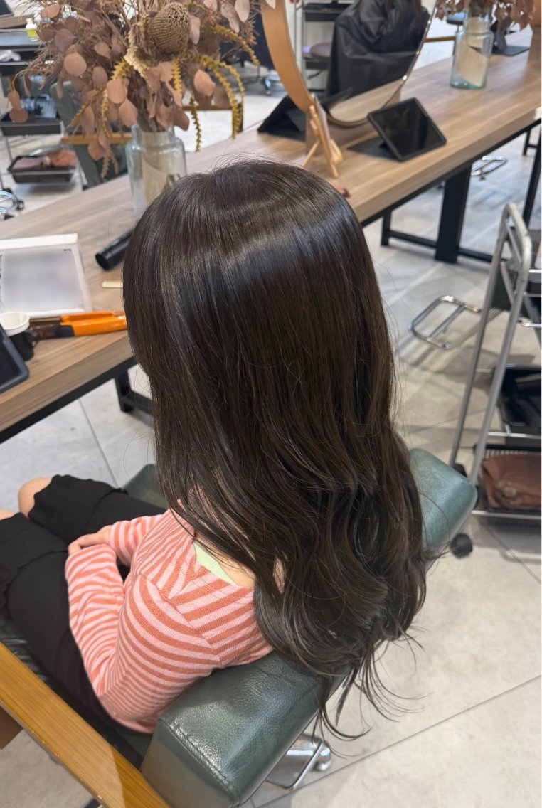 カラー ヘアカラー くま‪‪🤍透明感 🎀ナチュラルカラーのヘアスタイル