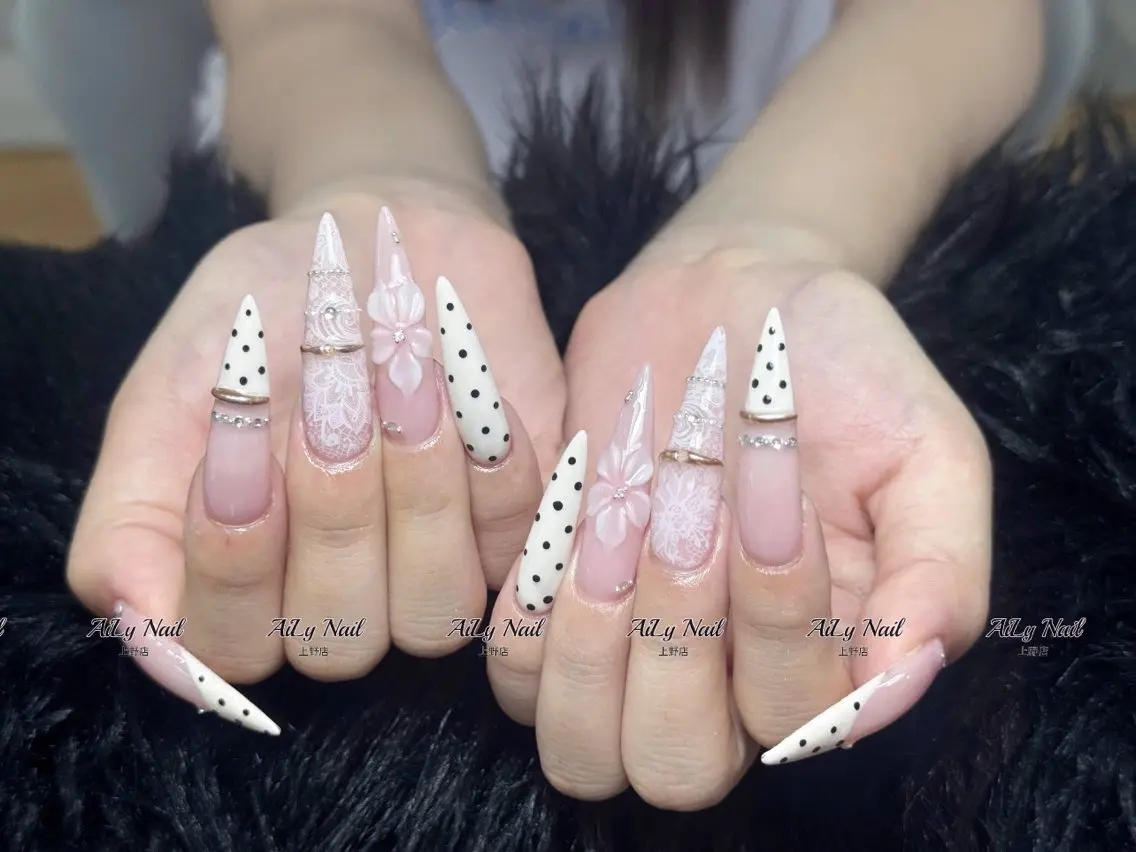 ネイル アートネイル ジェルネイル マグネットネイル ニュアンスネイル シンプルネイル ハンドネイル AiLy Nail 上野店のネイルデザイン