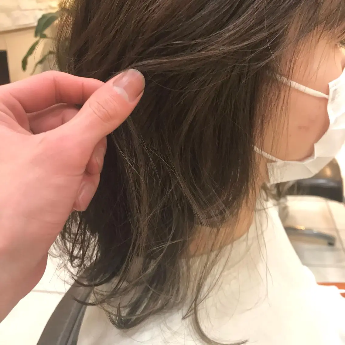 ミディアム カラー ベージュカラー ブリーチ ブリーチなしカラー カット ヘアカラー トリートメント 渋谷/フェザー/ 毛流れ/竹内凌のヘアスタイル