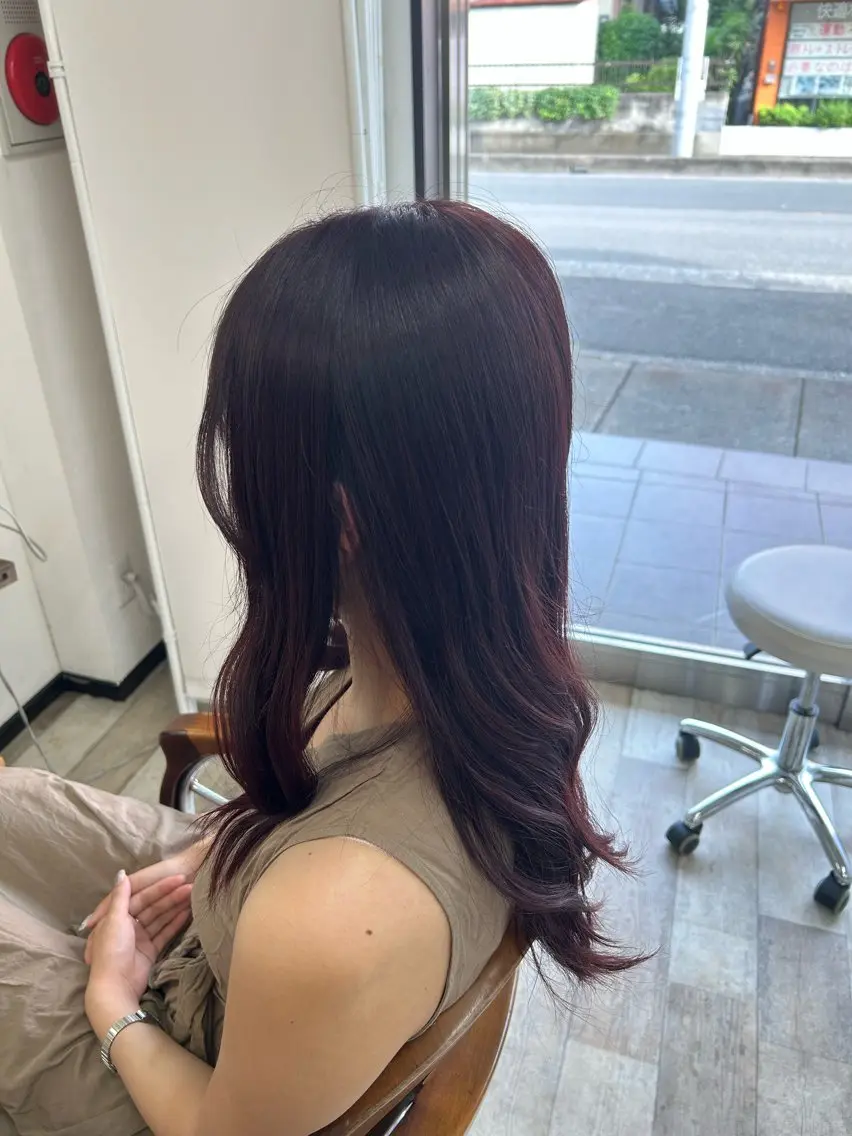 セミロング ヘアカラー Rin ku-to andCのヘアスタイル