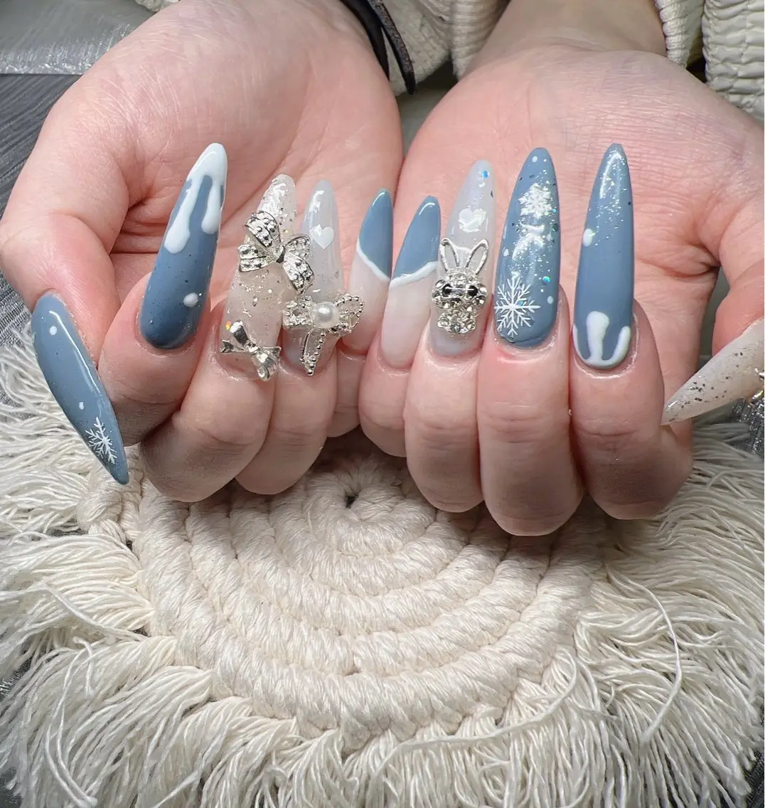 ネイル オーロラネイル チークネイル 長さ出し フットネイル フレンチネイル ハンドネイル Lee Nailsのネイルデザイン
