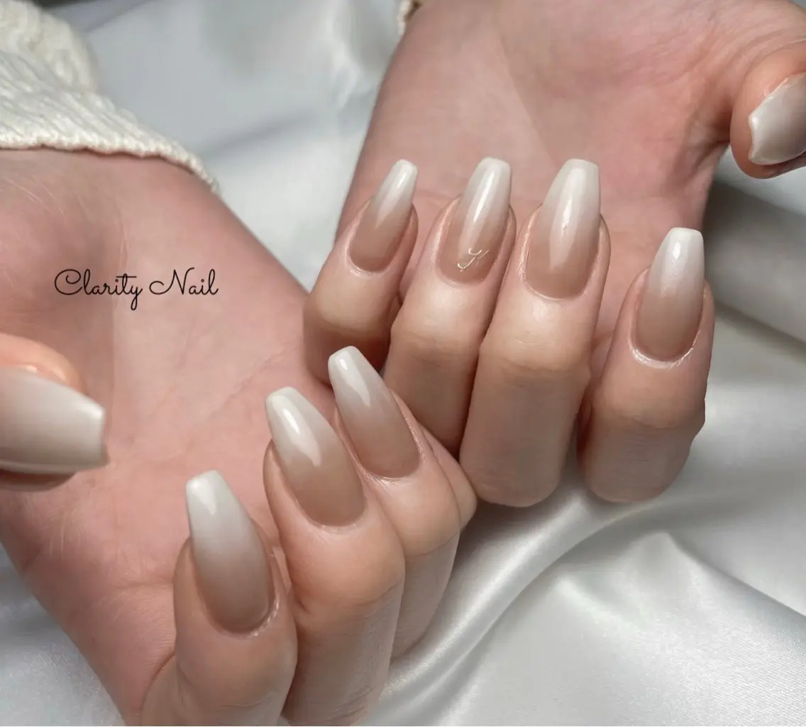 ネイル グラデーション ハンドネイル Clarity Nailのネイルデザイン