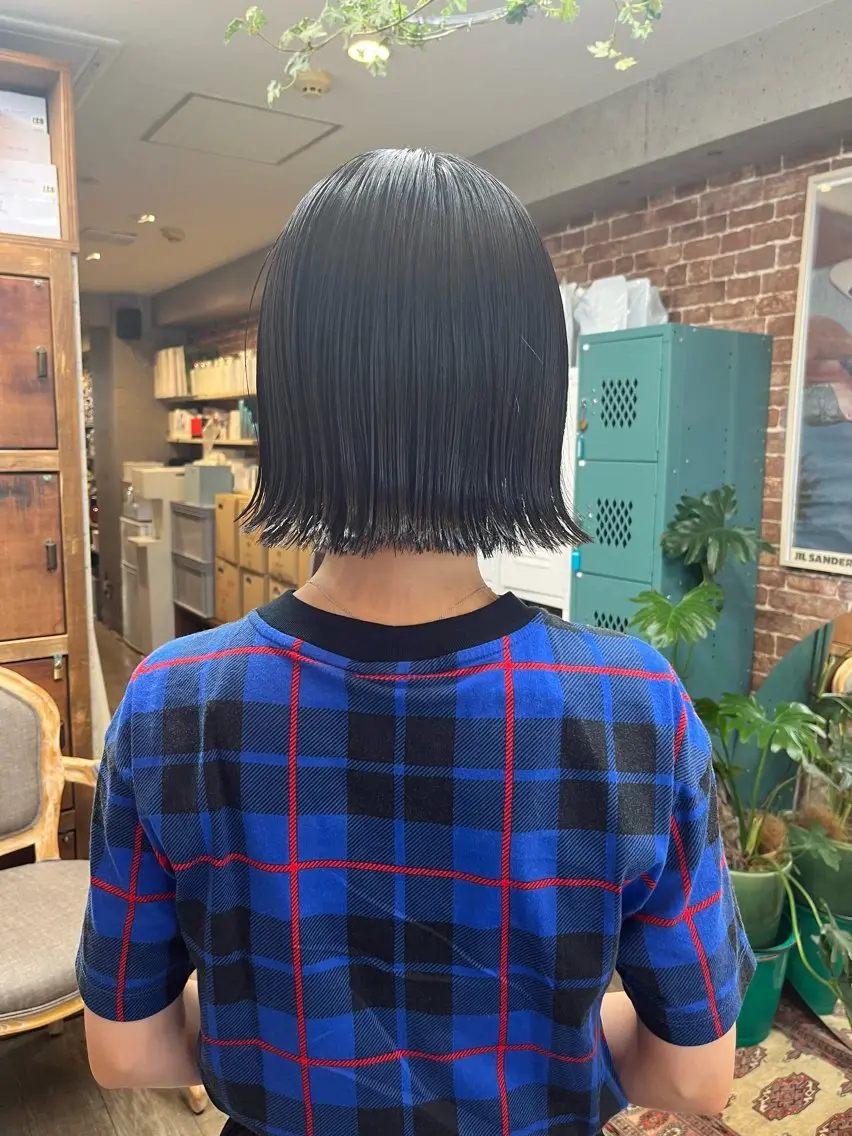 ミディアム ボブ 外ハネヘア タケデ スズカのヘアスタイル