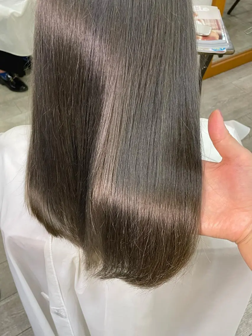 イルミナカラー & 髪質改善ULTOWAトリートメントの写真