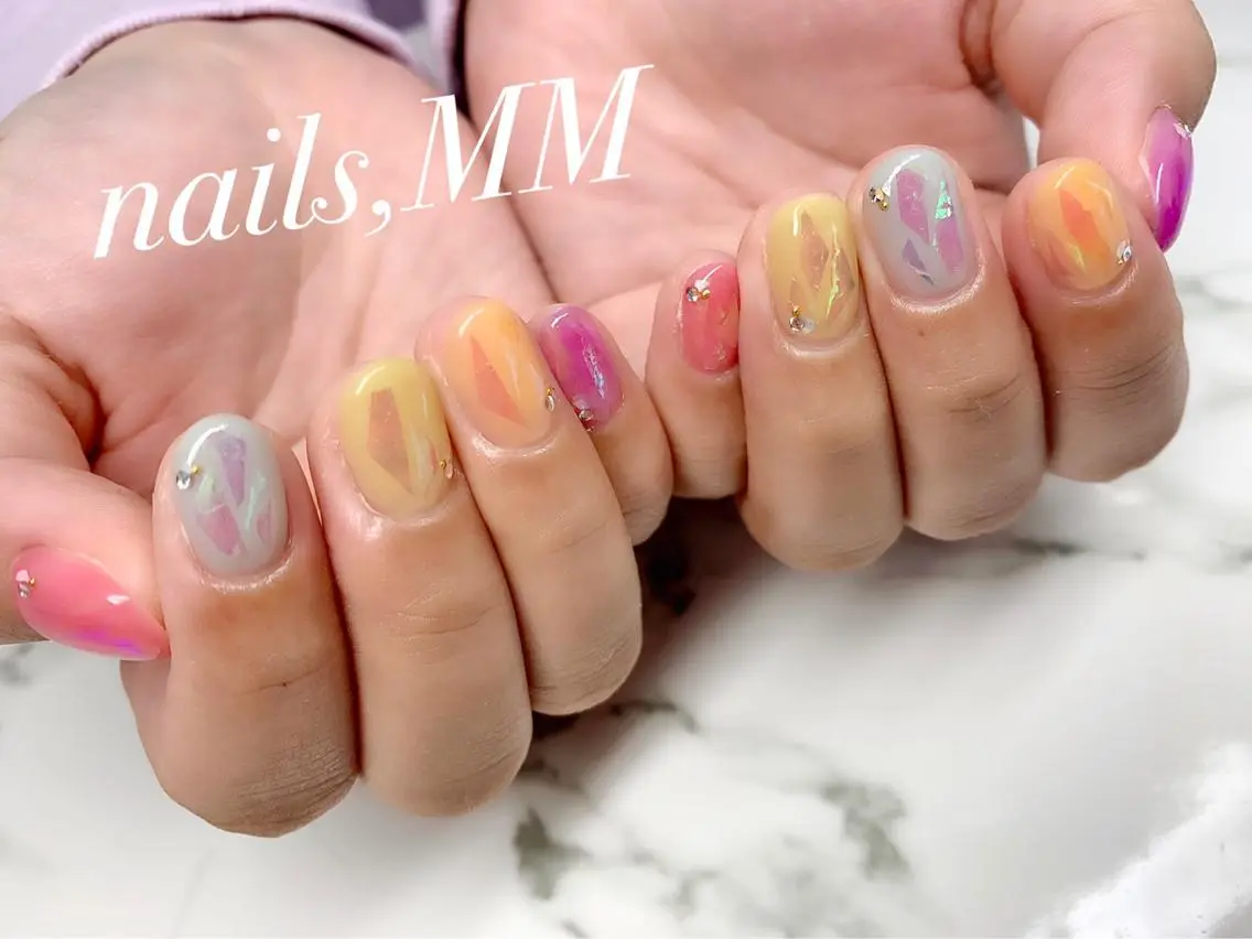 ネイル オーロラネイル ハンドネイル nailsalon MMのネイルデザイン