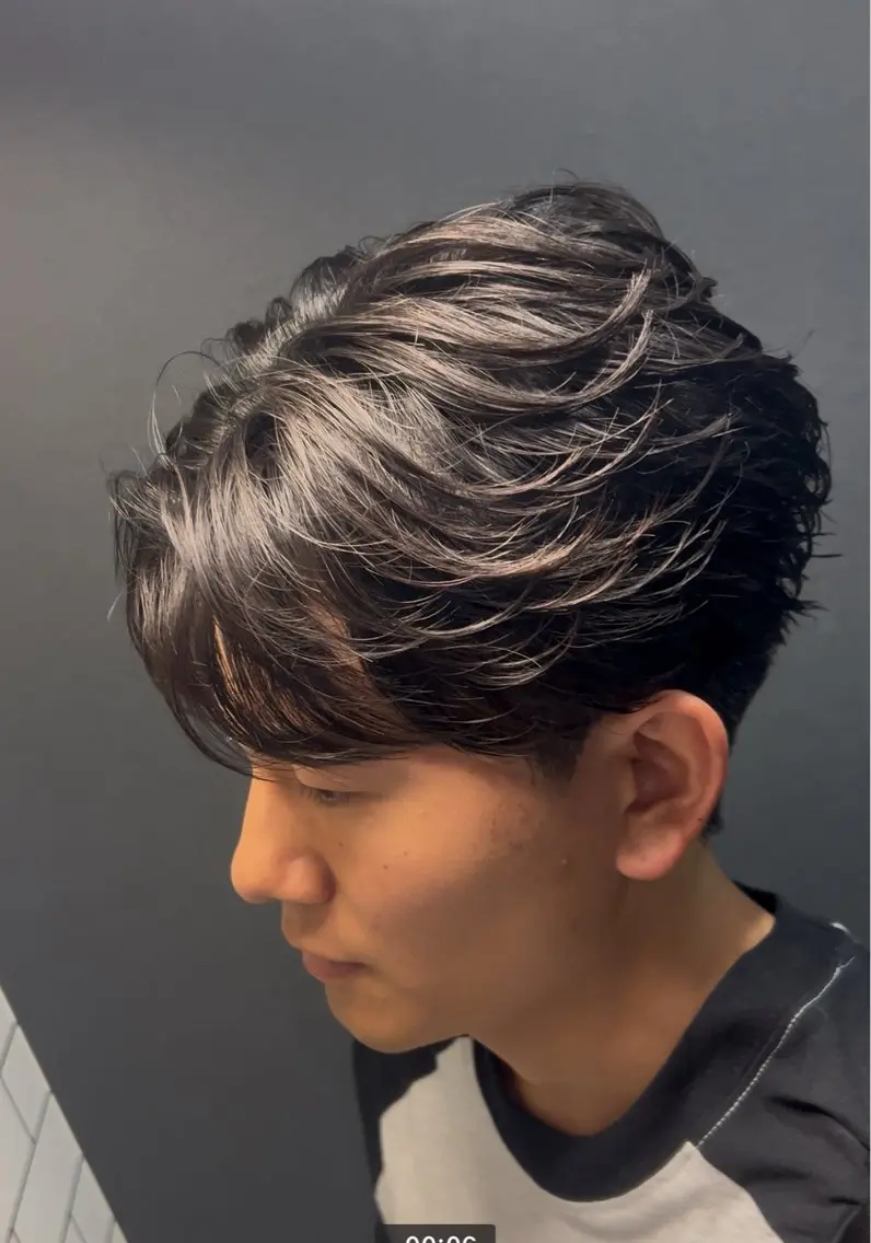 ショート パーマ メンズ フェザーパーマ メンズパーマ カット パーマ 奥村 悠晏のヘアスタイル