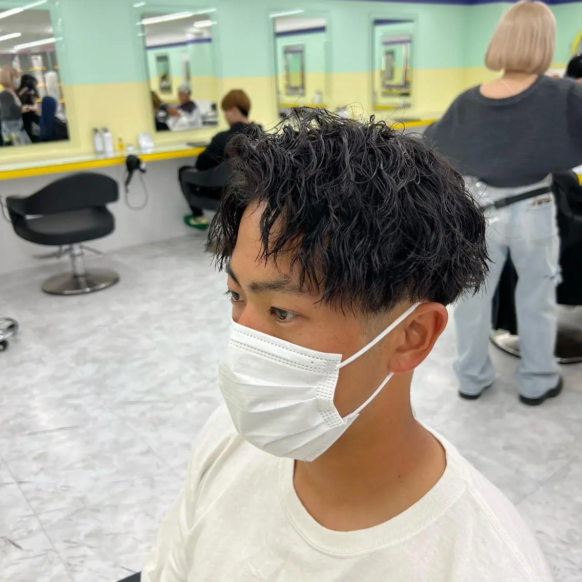 ショート カラー パーマ ヘアアレンジ メンズ キッズ ネイル マツエク・マツパ アイブロウ アップバング センターパート メンズハイライト マッシュ メンズパーマ 🔷横浜1のパーマ 職人🔷将太郎のヘアスタイル