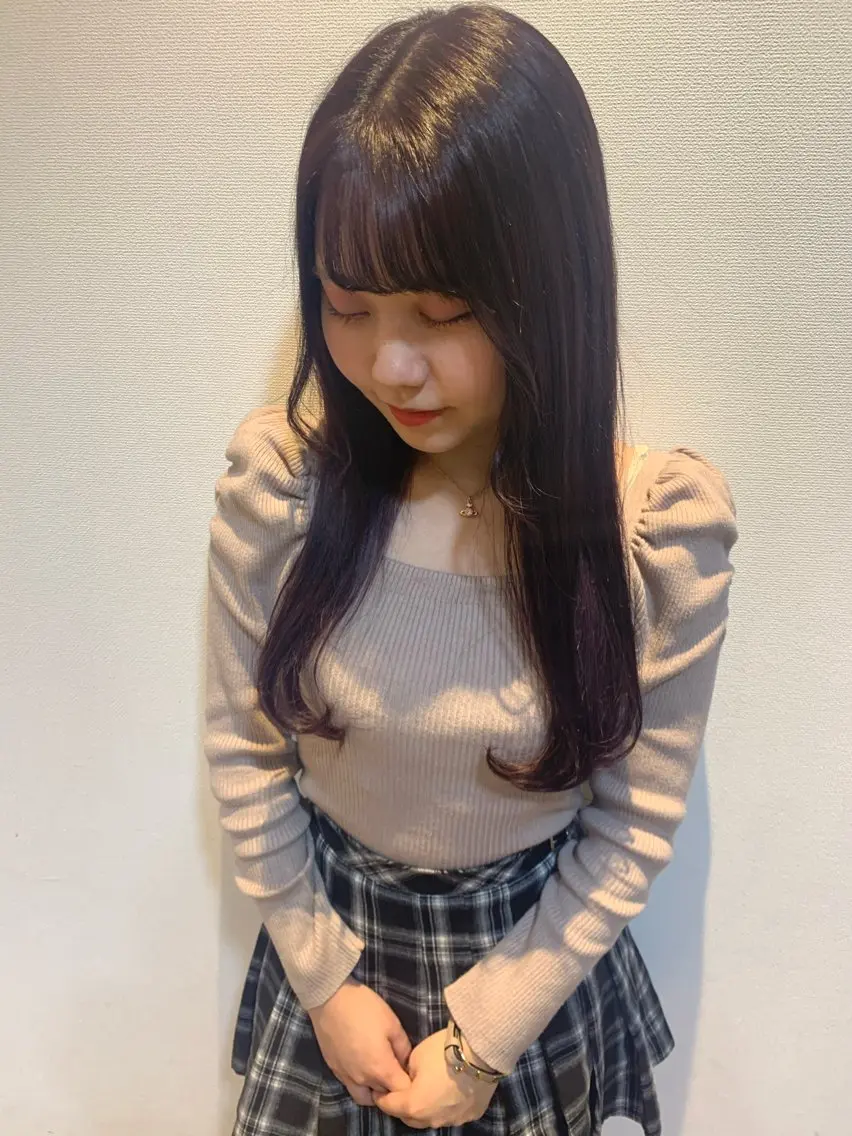 ロング ヒヨシ ルナのヘアスタイル