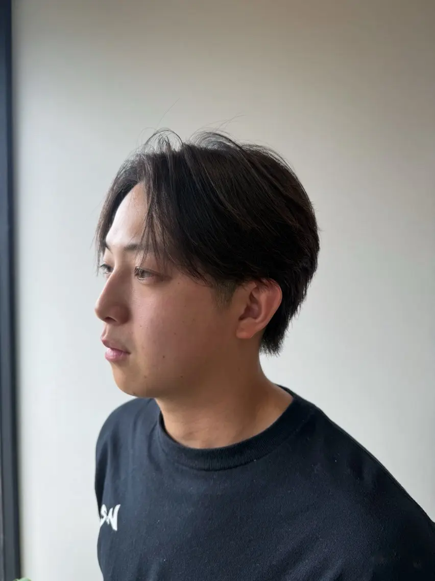 ショート カット 出島 凜平のヘアスタイル