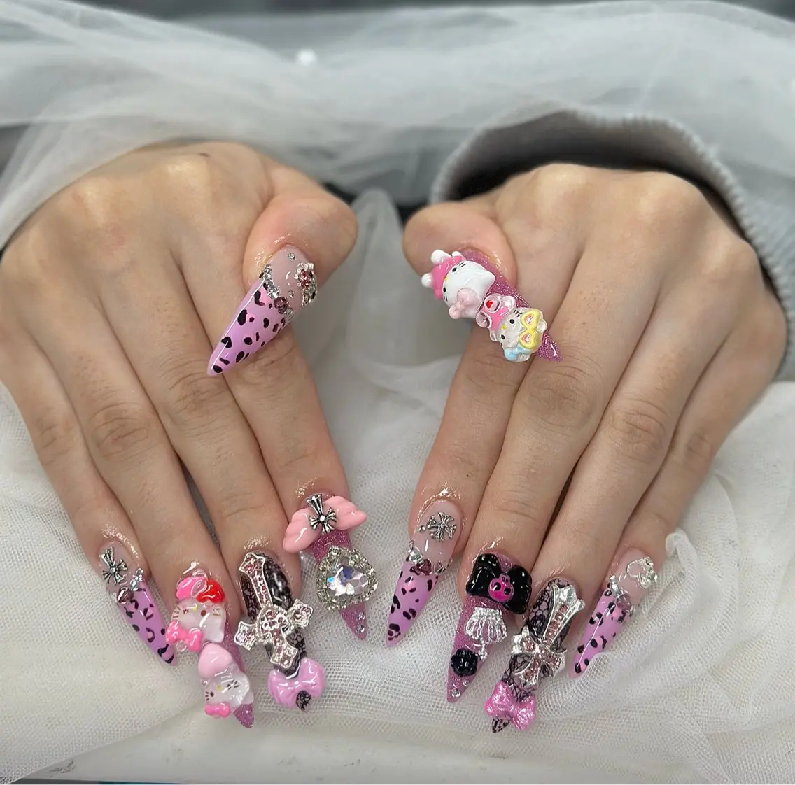 ネイル ハンドネイル R Nailのネイルデザイン