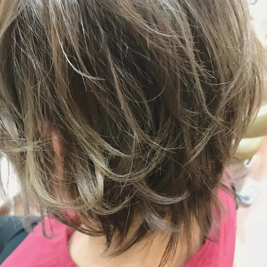 ショート カラー バレイヤージュ グラデーションカラー グレージュ レイヤーカット Rug Relief 吉田のヘアスタイル