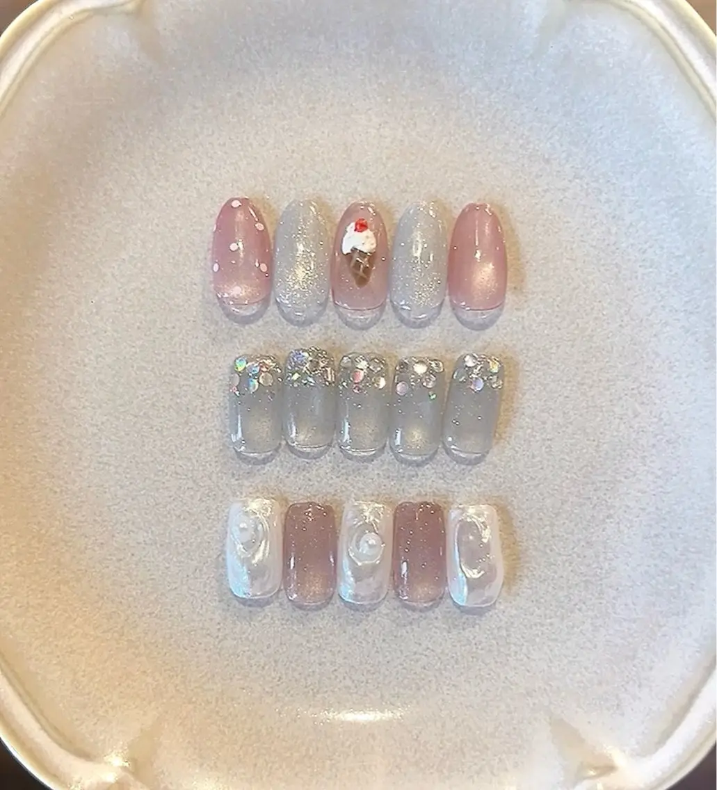 ネイル 夏ネイル ハンドネイル LOVE NAIL 💕Sonoのネイルデザイン