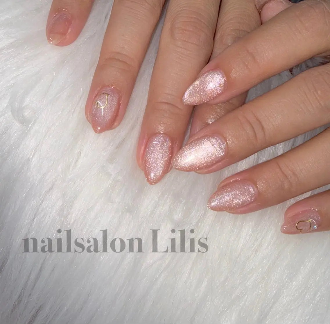 ネイル マグネットネイル ハンドネイル nailsalon Lilisのネイルデザイン