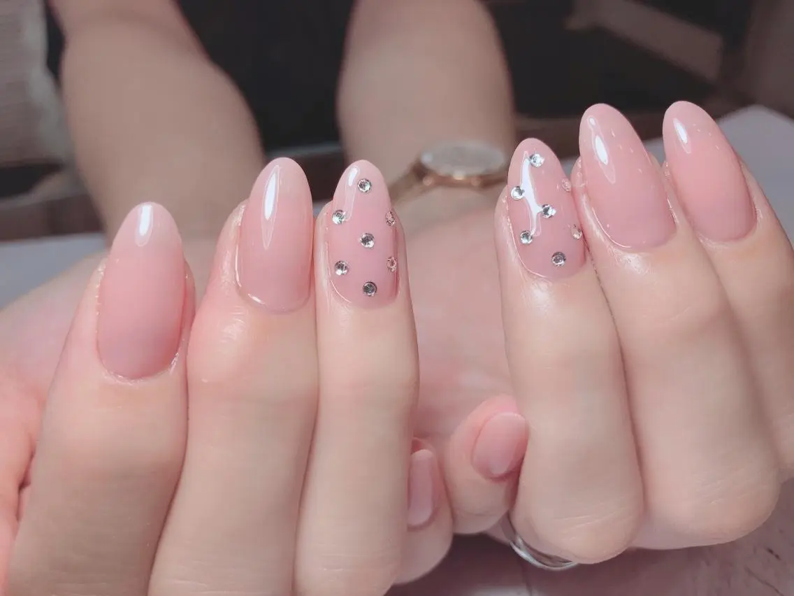 ネイル ストーンネイル Spiky とうげ ふうかのネイルデザイン