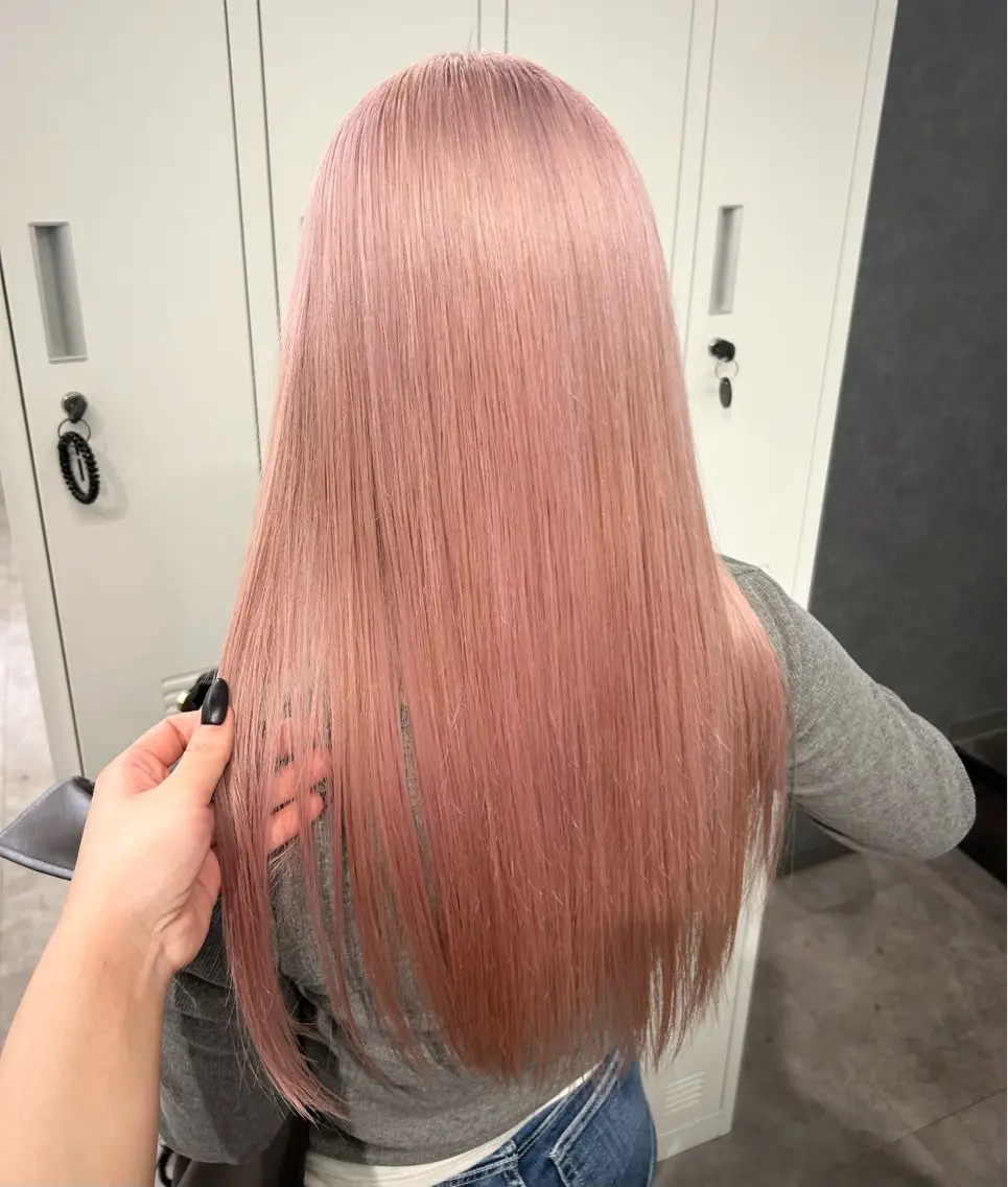 ロング カラー ブリーチ ピンクカラー 心斎橋美容室 marinaのヘアスタイル