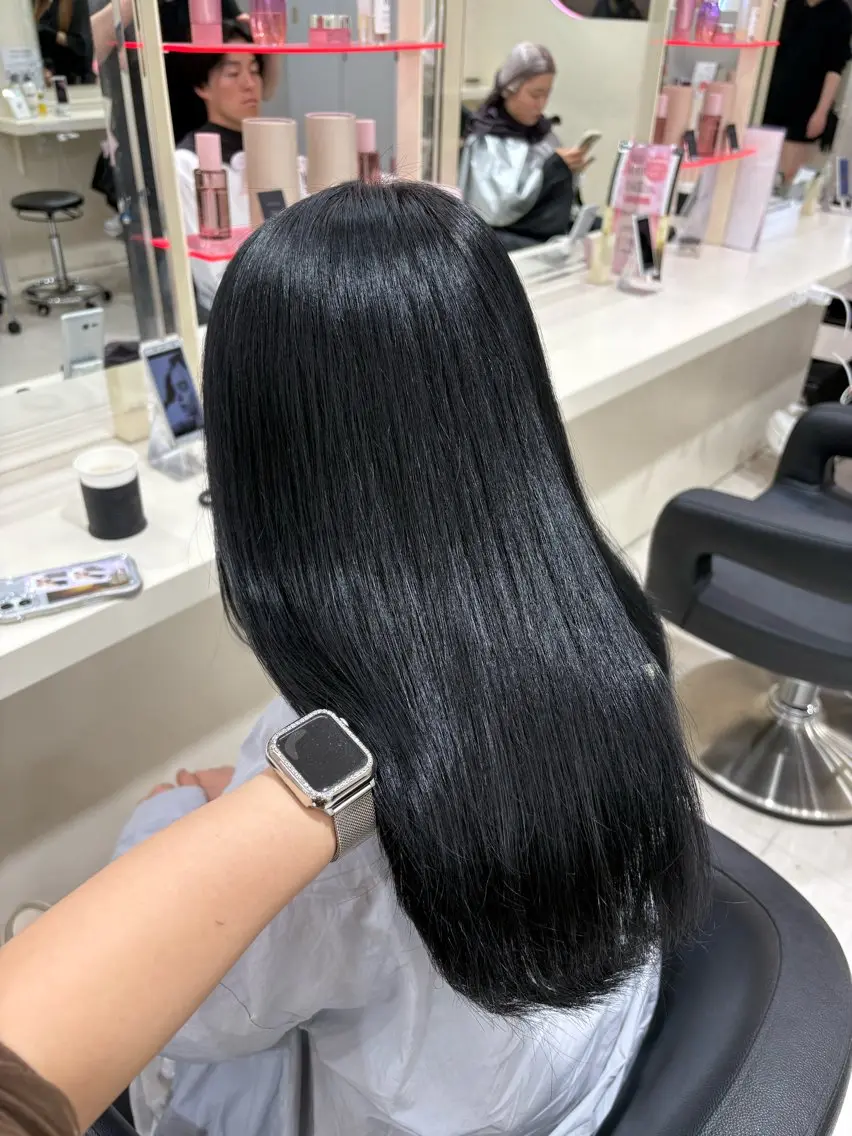 ロング カラー ヘアアレンジ ヘアカラー トリートメント 💟RINNA 艶カラー💟のヘアスタイル