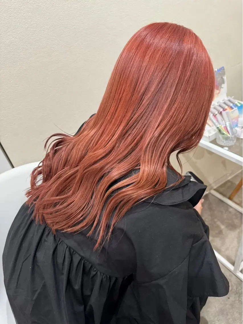 セミロング カラー ブリーチ オレンジ 1日空き◎艶髪 misatoのヘアスタイル