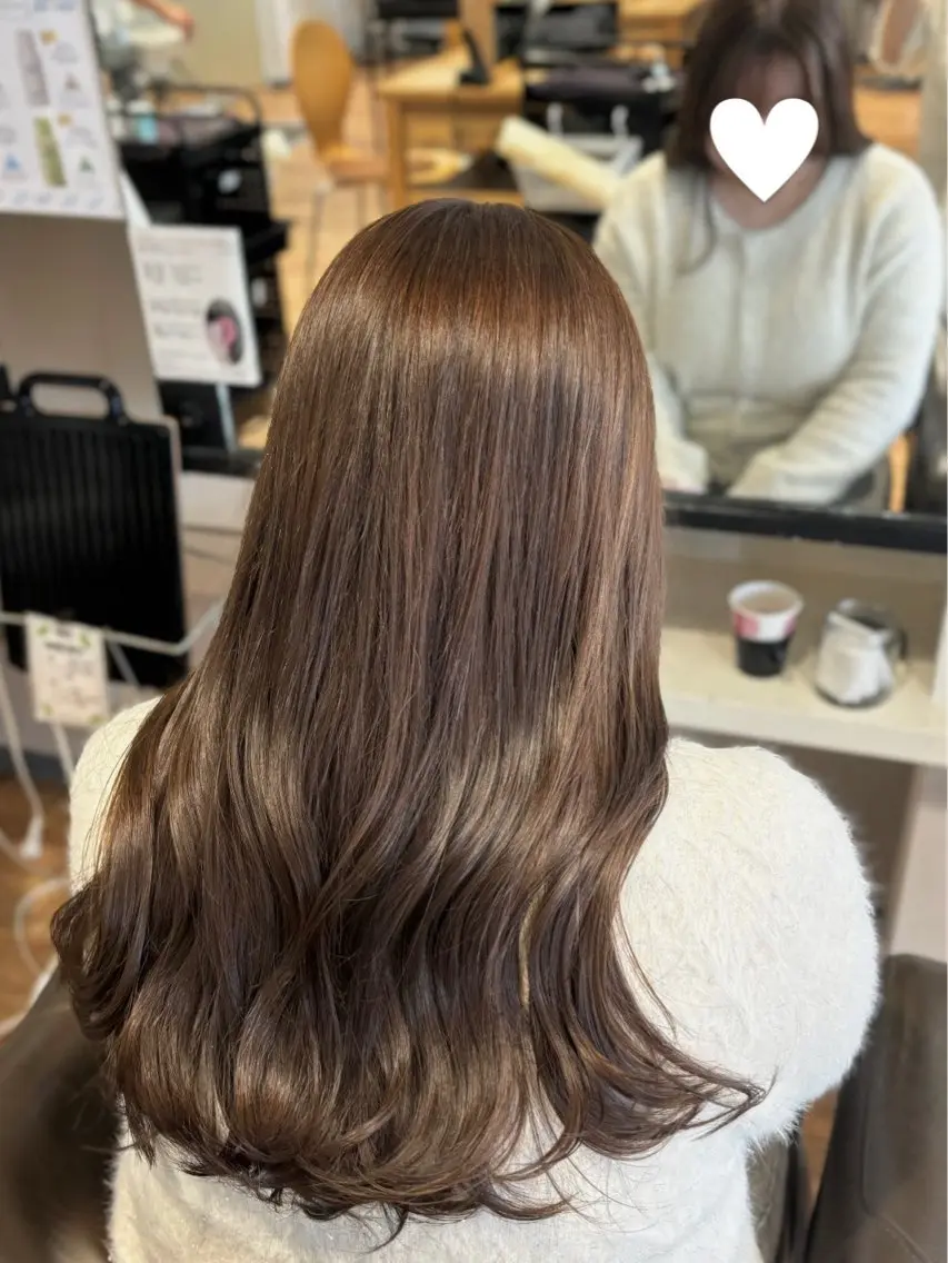 カラー Hip's eyes meiのヘアスタイル