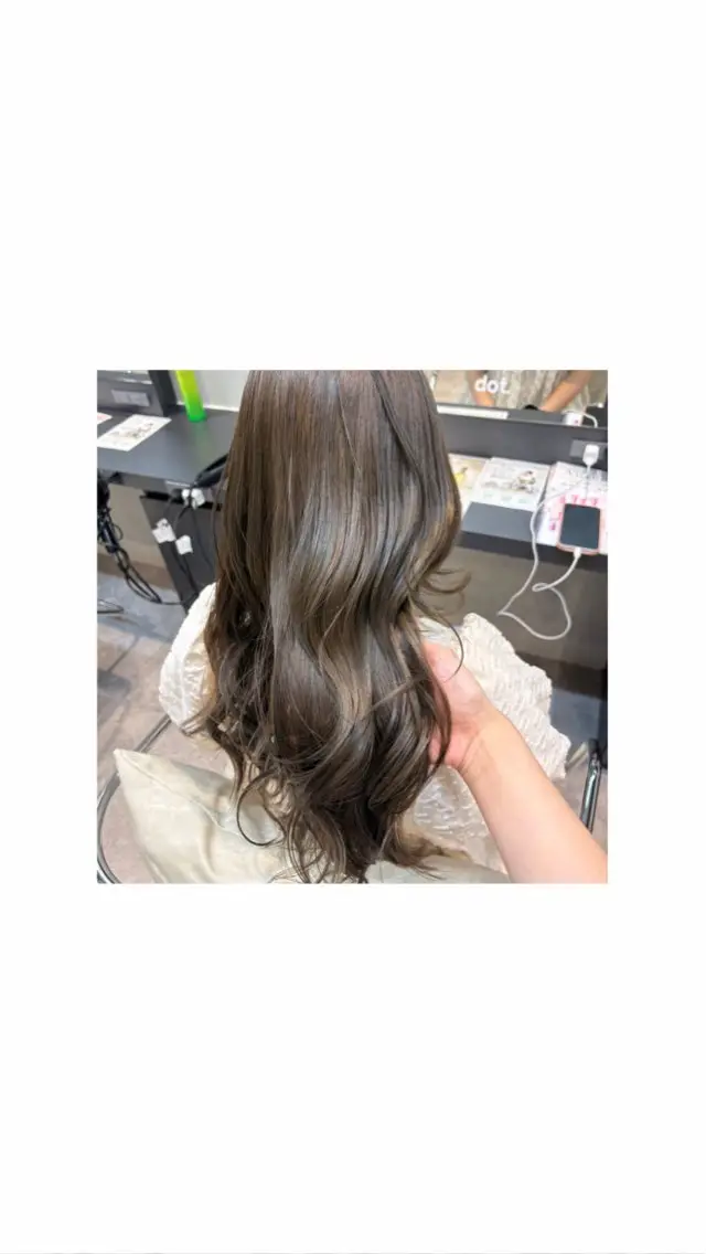ロング カラー 🍀カラー特化透明 感ベージュ|けいなのヘアスタイル