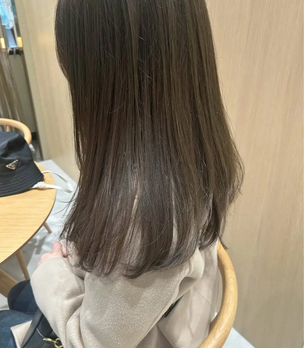 ロング カラー ヘアカラー 寺岡 美結希のヘアスタイル