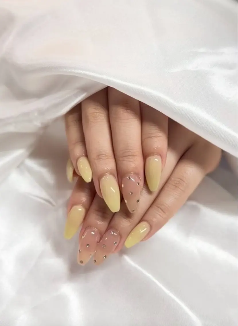 ネイル ハンドネイル 🎀 ioriのネイルデザイン