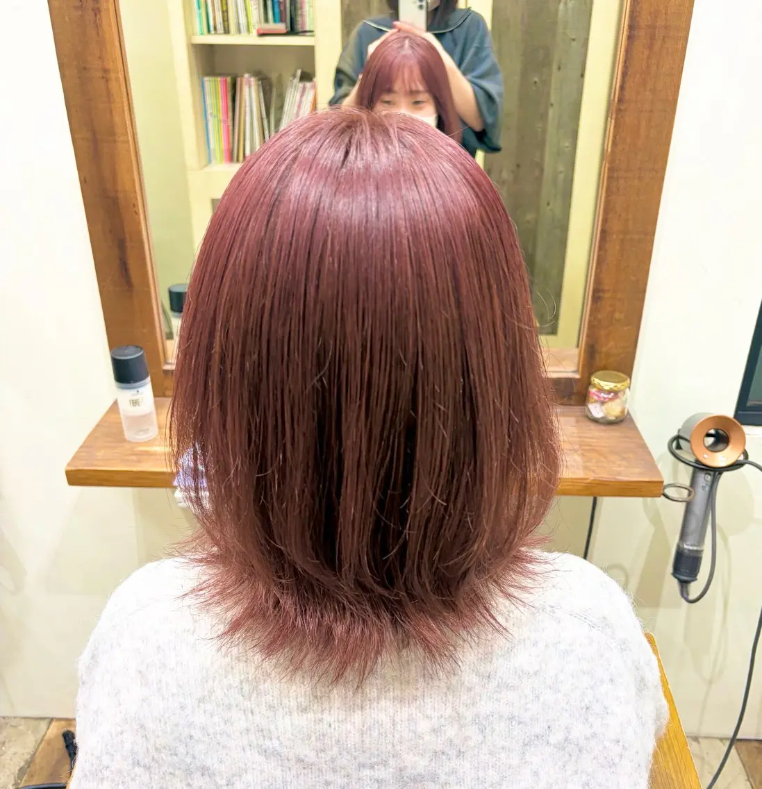 ミディアム カラー ベージュカラー ブラウンカラー ブラウンベージュ ダブルカラー ピンクカラー ヘアカラー ヒナ/酸性ストレート ・艶カラー🌿のヘアスタイル