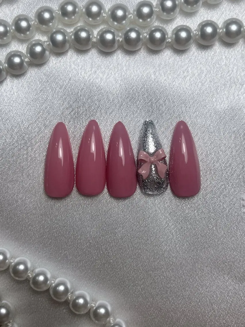 ネイル ガーリー シンプルネイル ワンホンネイル ハンドネイル Swan Nailのネイルデザイン